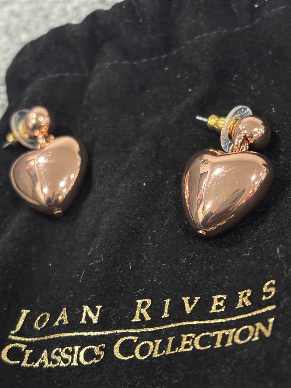 Joan Rivers classic collection heart earrings - Picture 6 of 8
